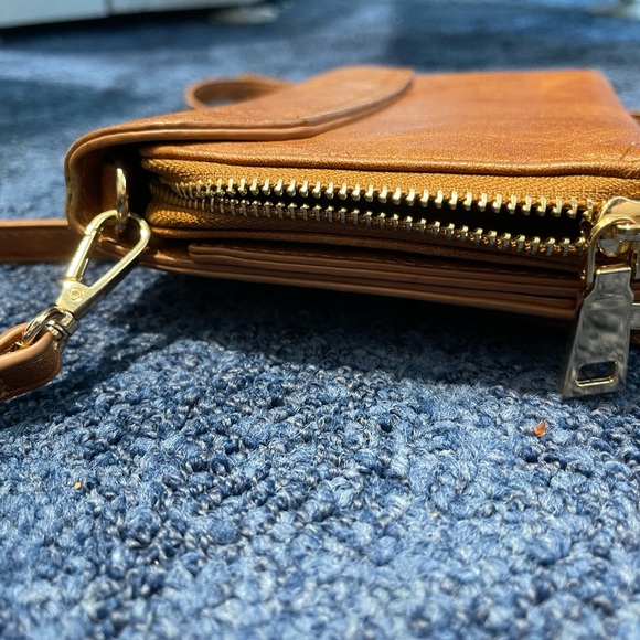 Urban Expressions Certified Vegan purse - Picture 4 of 10